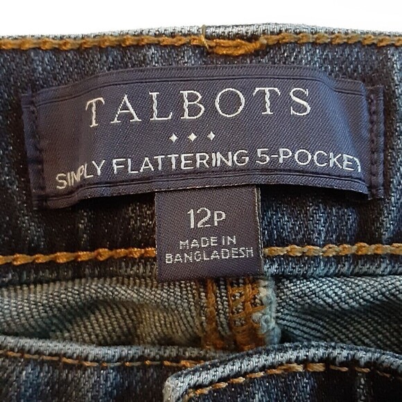 Talbots Studded Women's Size 12P Simply Flattering 5-Pocket Dark Wash Blue Jeans - Picture 5 of 8